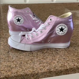 pink wedge converse